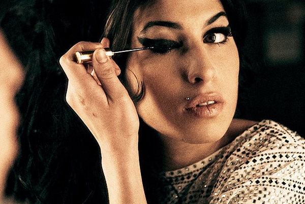 Selebriti Hollywood yang tewas sebab dadah - Amy Winehouse